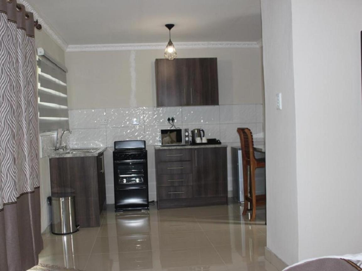Juda Haus Lodge Katima Mulilo Zewnętrze zdjęcie